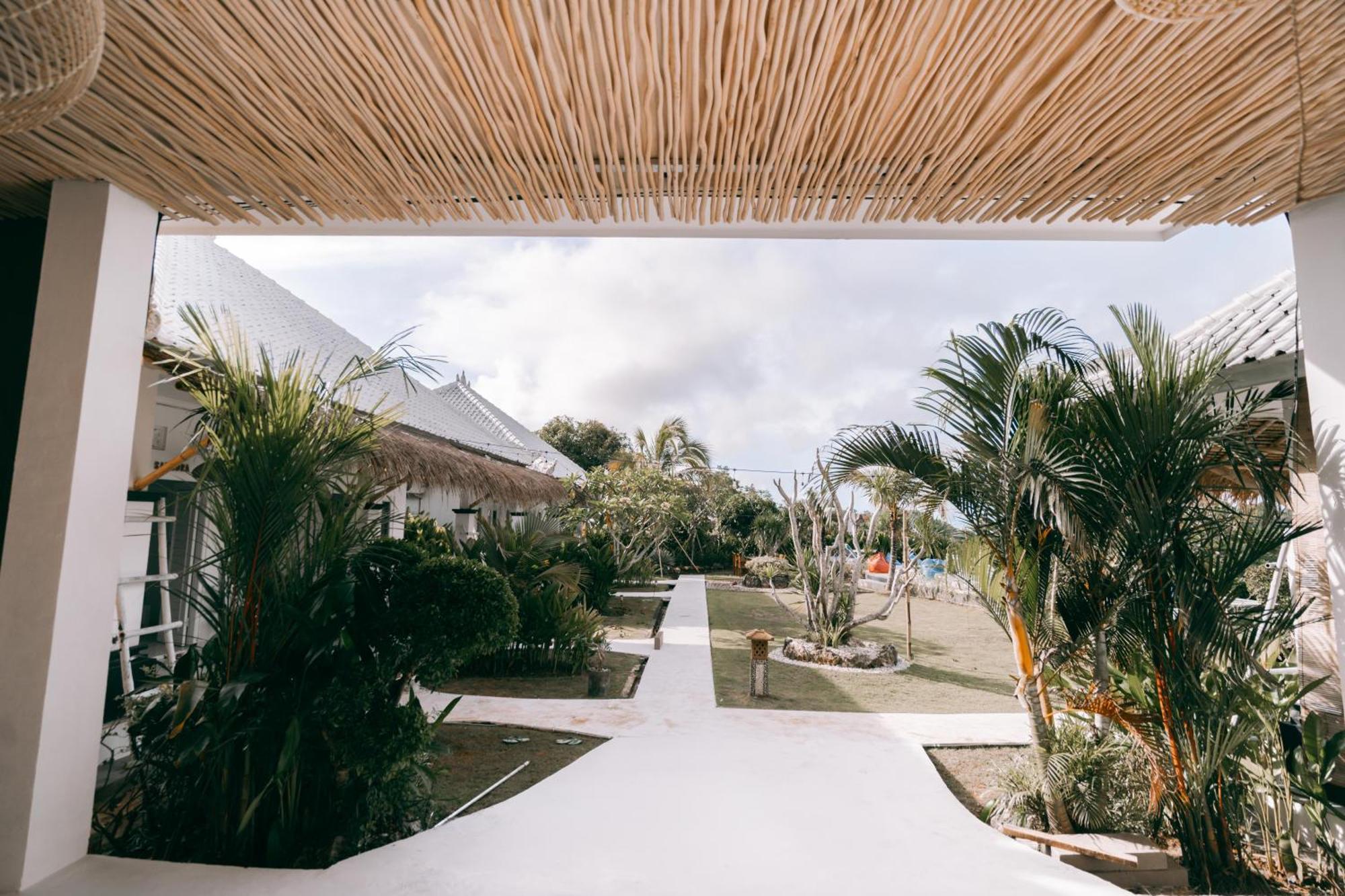 Sukacita Hill Hotel Uluwatu Buitenkant foto
