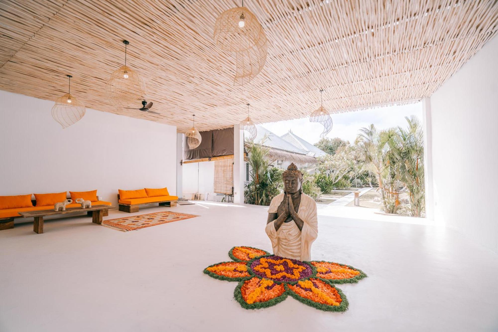 Sukacita Hill Hotel Uluwatu Buitenkant foto