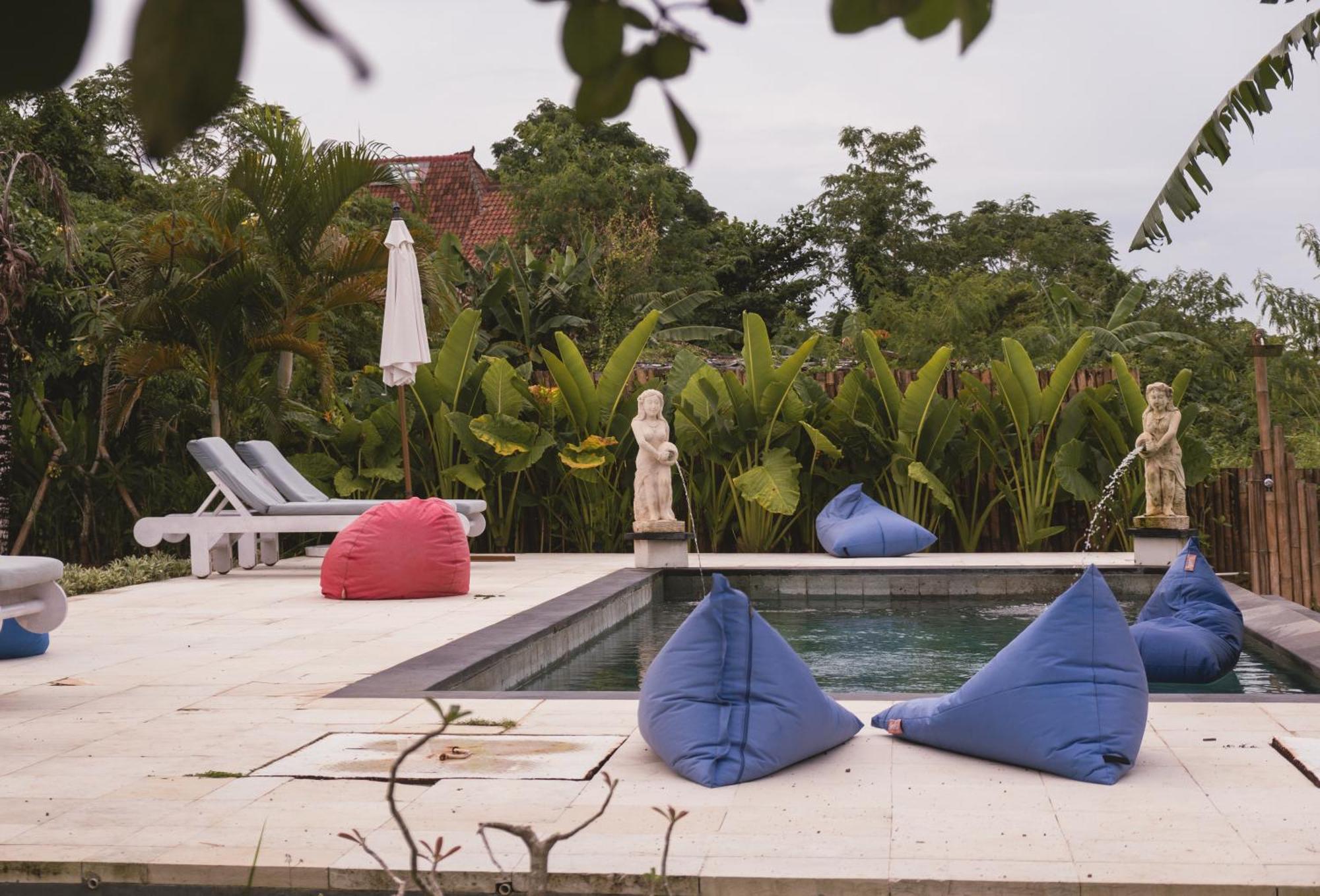 Sukacita Hill Hotel Uluwatu Buitenkant foto