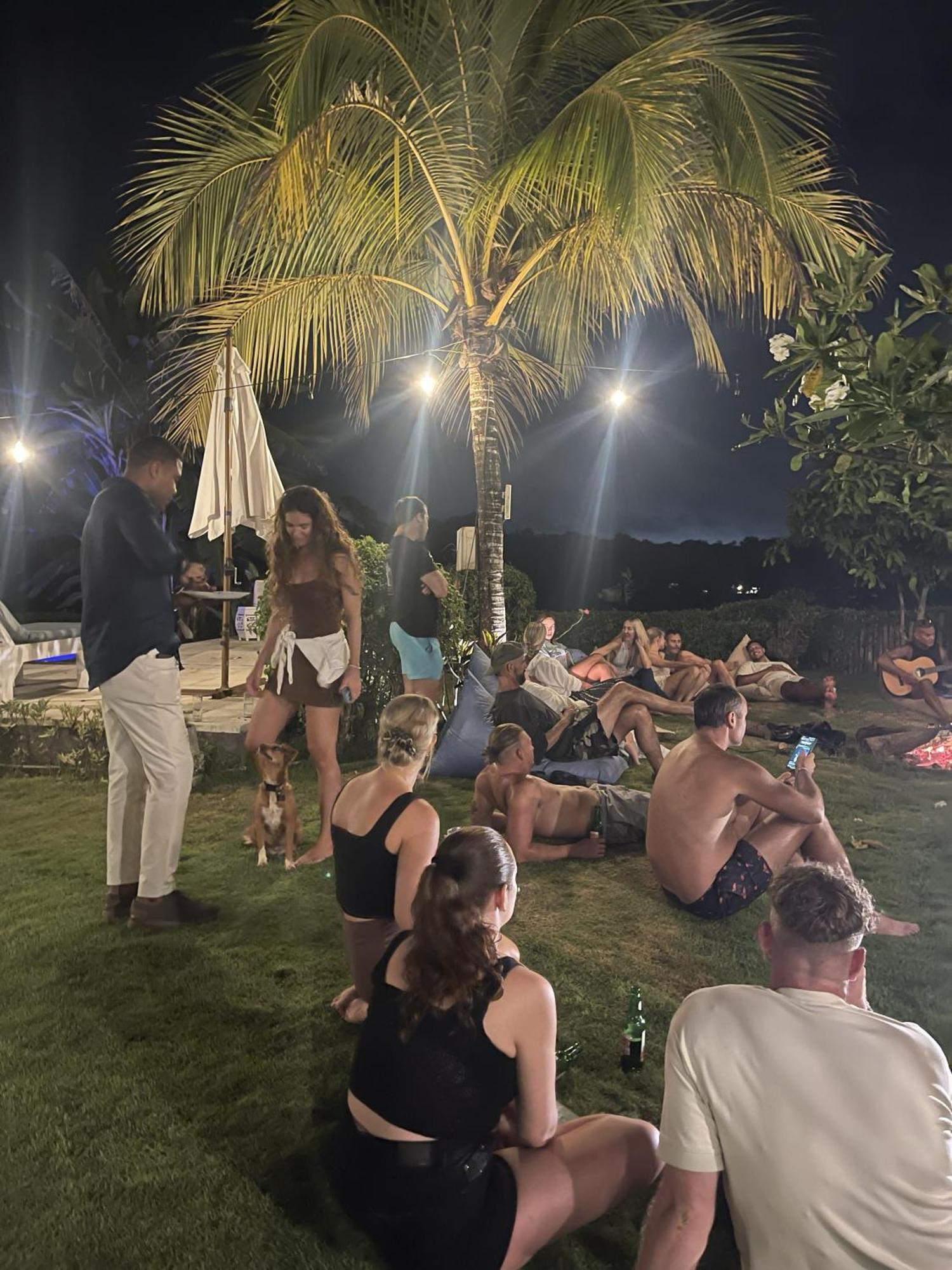 Sukacita Hill Hotel Uluwatu Buitenkant foto