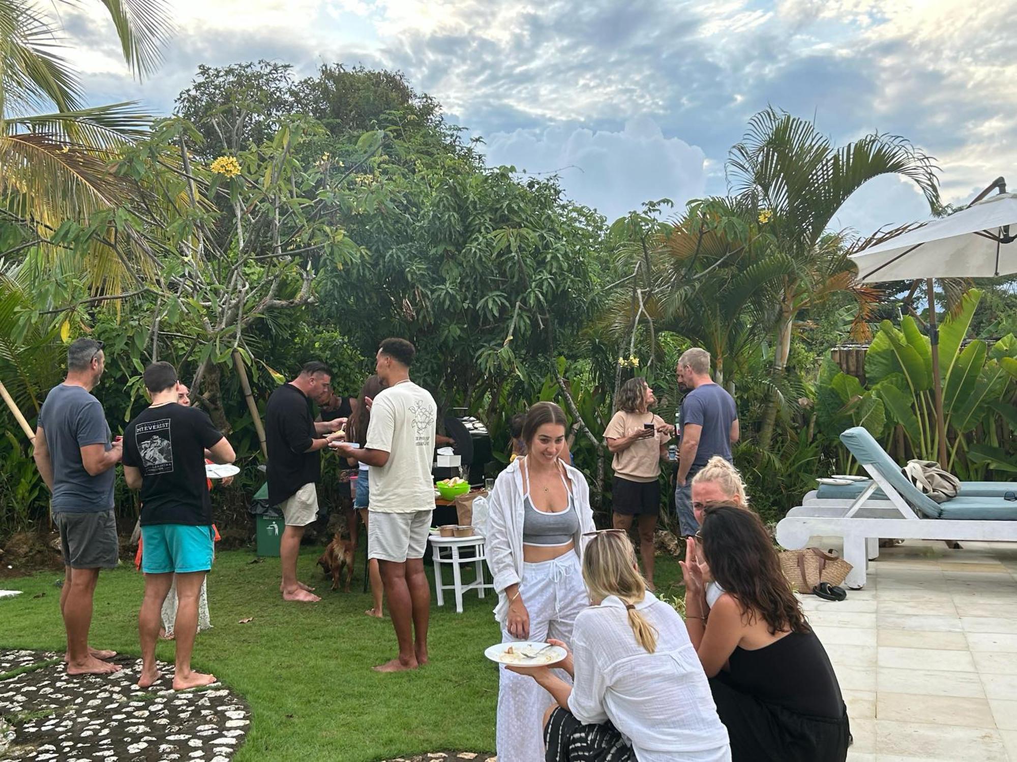 Sukacita Hill Hotel Uluwatu Buitenkant foto